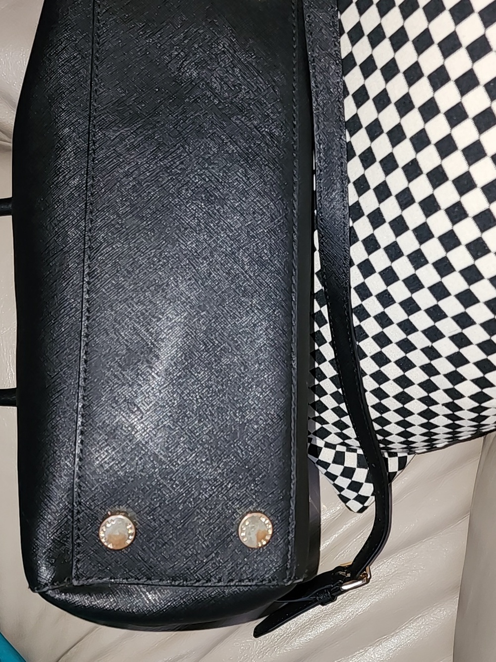 Michael Kors Women's Black Leather Satchel with Gold Hardware Preowned - Picture 11 of 12
